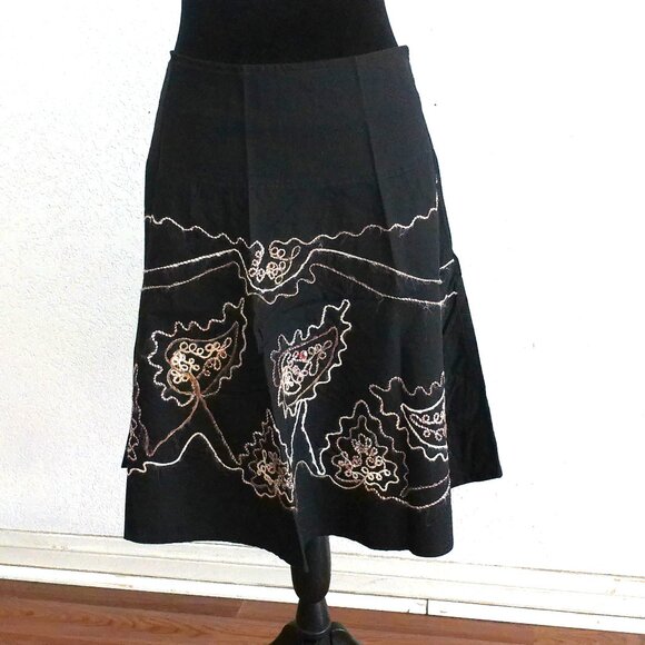 Dating, Black Midi Skirt, 100% cotton, with embroidery design. - Picture 2 of 10